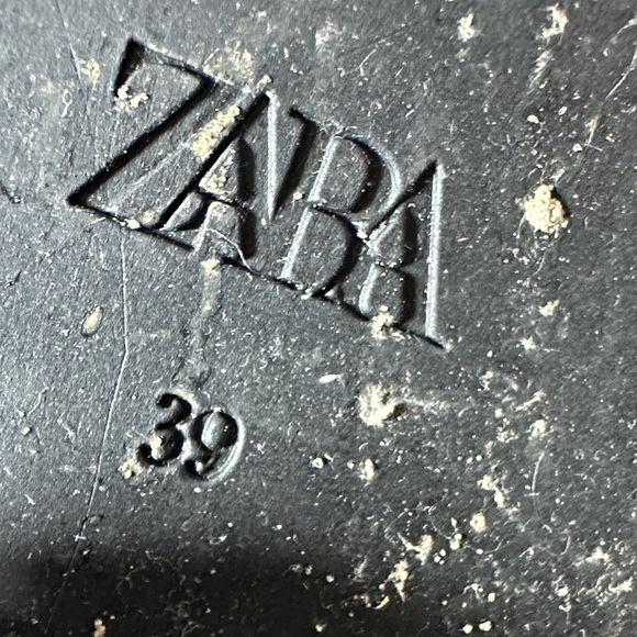 Zara Pearl Strap Black Leather Low Heel Chelsea Boots Women's size 39 (8.5 US) - Picture 11 of 11